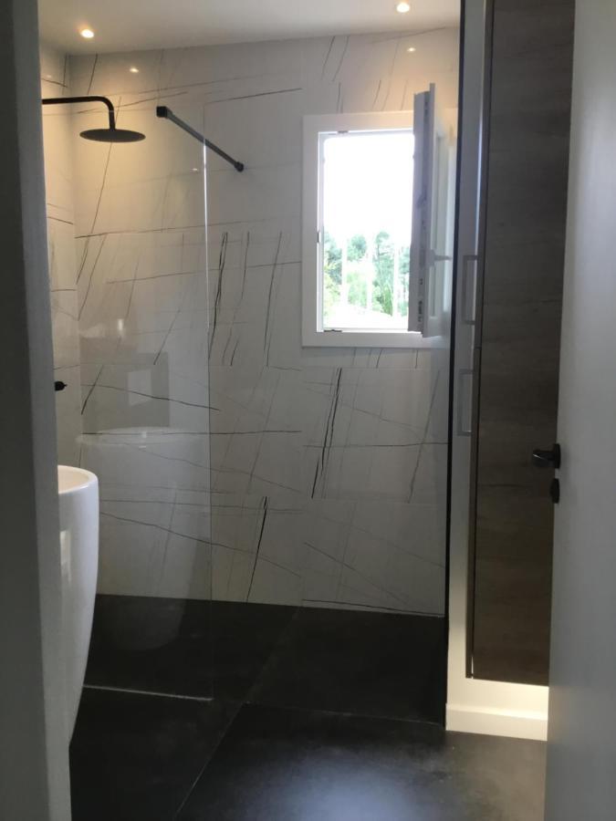 غوجان-ميستراس La Villa Du Golf - Chambre D Hotes المظهر الخارجي الصورة
