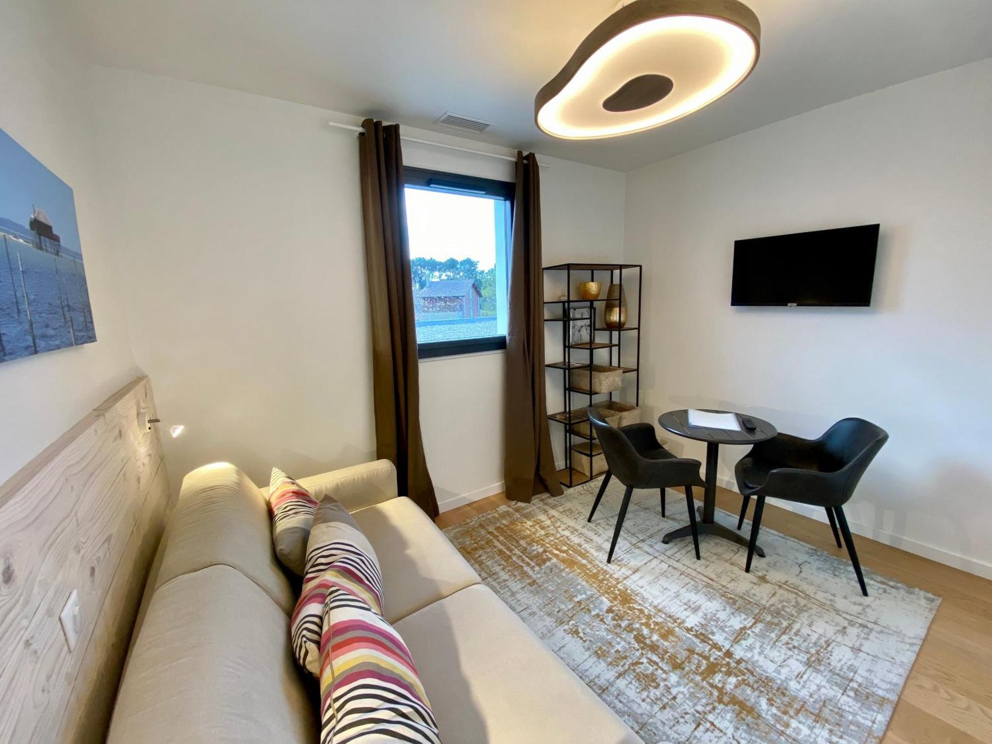 غوجان-ميستراس La Villa Du Golf - Chambre D Hotes المظهر الخارجي الصورة